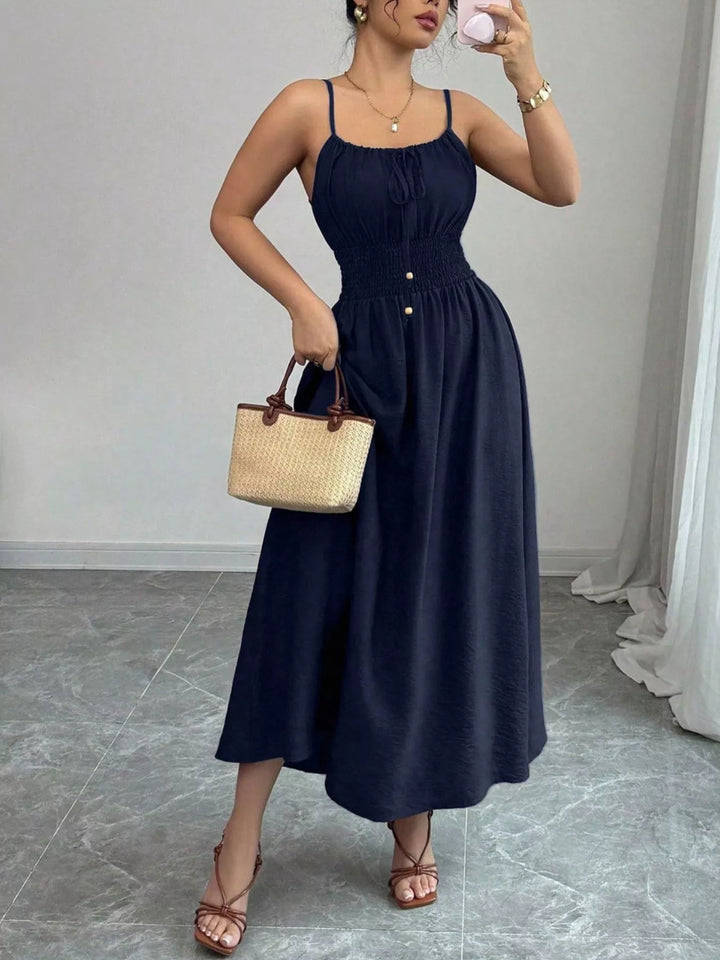 Robe Mi-Longue pour Femmes à Fines Bretelles et Smocks
