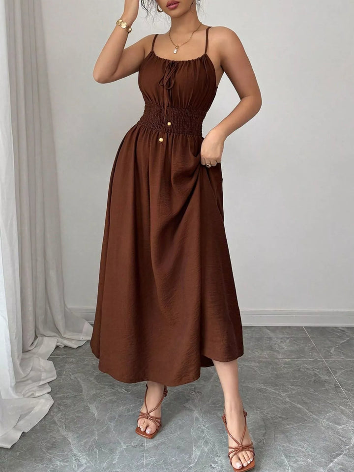 Robe Mi-Longue pour Femmes à Fines Bretelles et Smocks